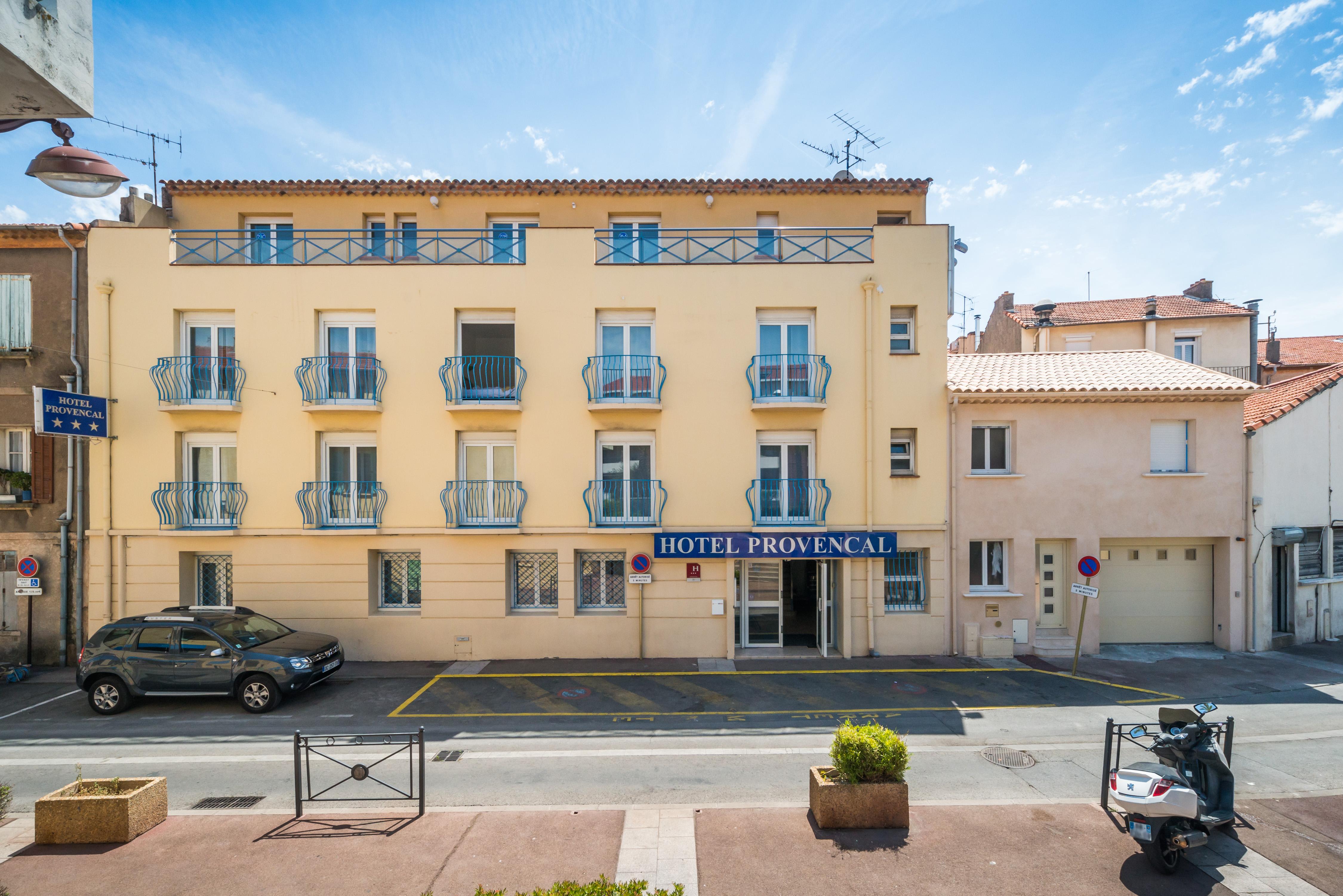 Hotel Provencal Saint-Raphael  Exterior photo